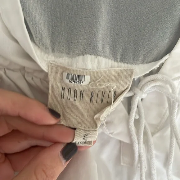 Moon River White Blouse - Picture 6 of 6